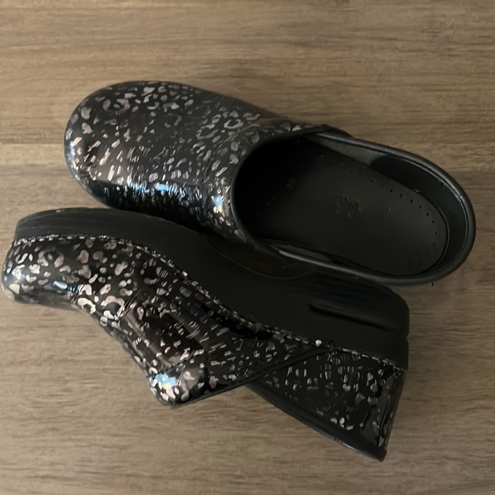 Dansko Pro - Picture 2 of 3